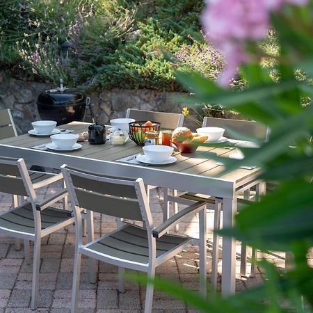 Apartment With Garden & Terrasse Very Quiet تونو لي با المظهر الخارجي الصورة